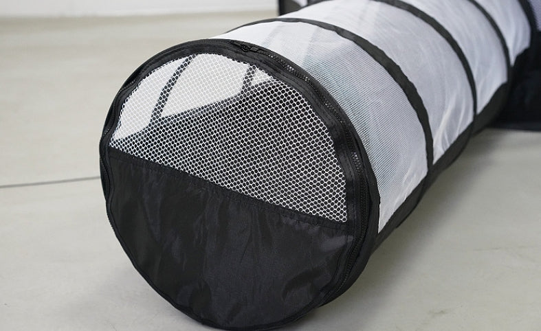 Mesh entrance of foldable cat tunnel for indoor play